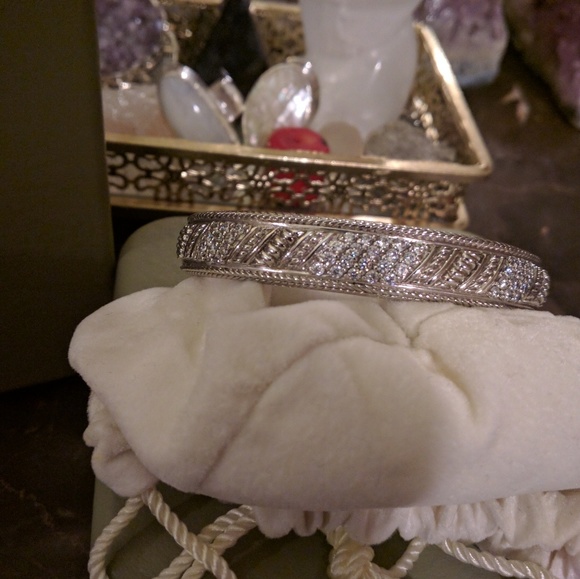 Sold!! Judith Ripka bangle bracelet - Picture 4 of 4
